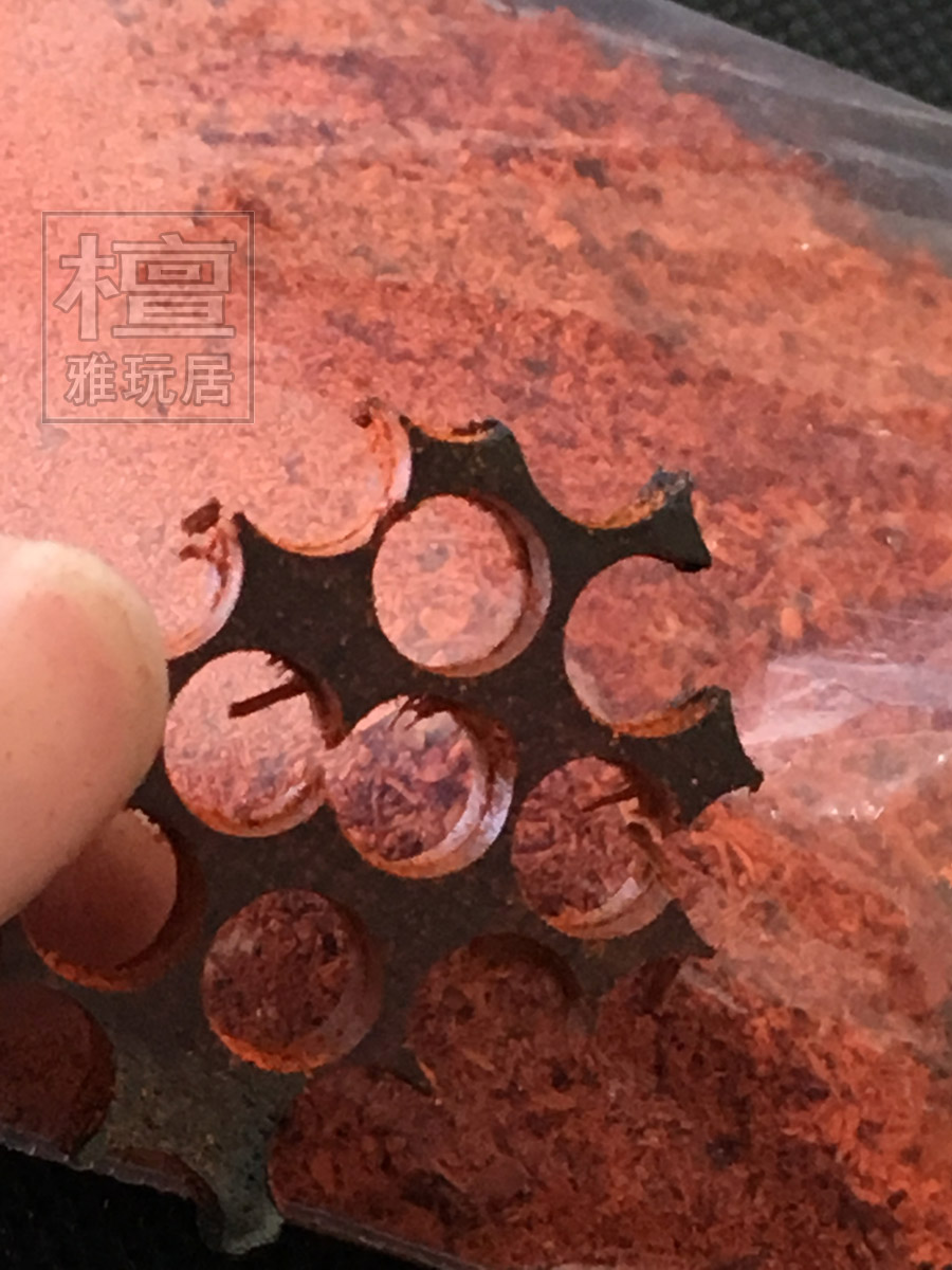 紫檀粉和下脚料