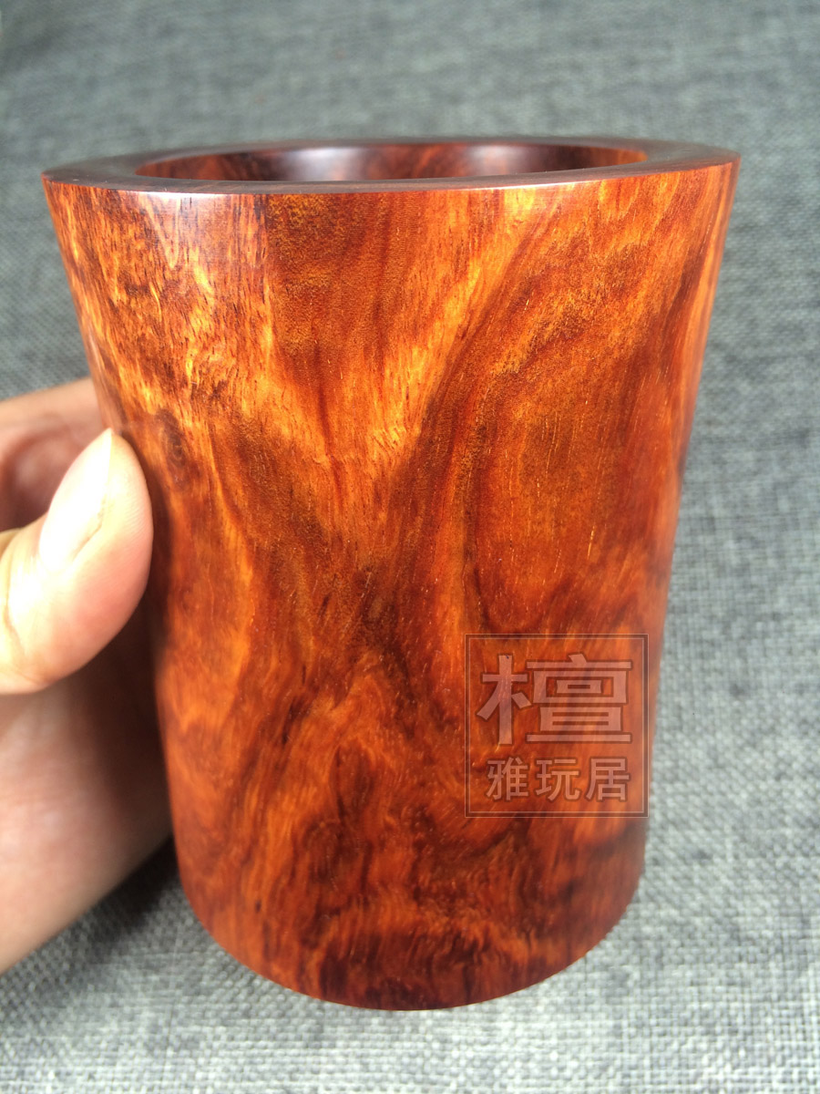 小叶紫檀笔筒效果图3