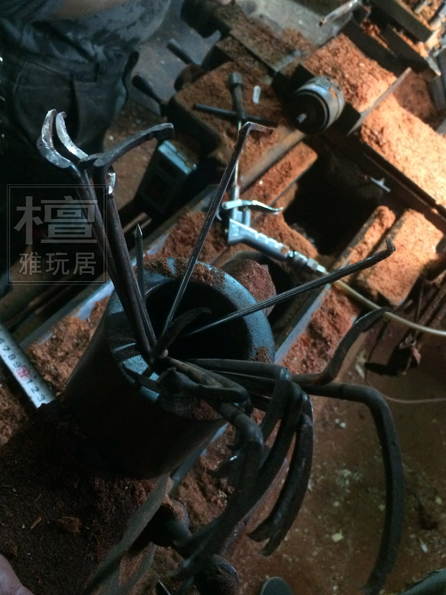 把紫檀上掏洞的工具